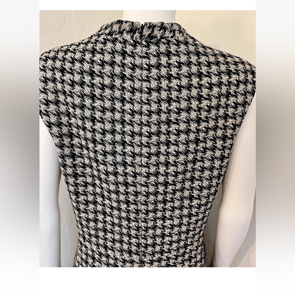 MM.LaFleur Aditi 2.0 Houndstooth Woven Cap Slv V-Neck Sheath Dress Size XS - Picture 6 of 7